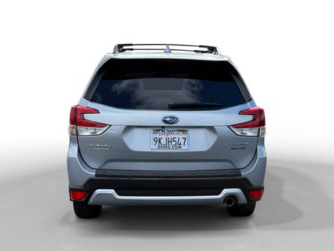 Used 2020 Subaru Forester Touring AWD/4WD image 4