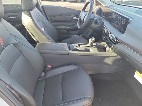 New 2026 Nissan Sentra SR w/ SR Premium Package FWD image 11