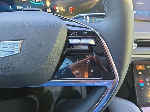 New 2026 Cadillac Vistiq Luxury image 20