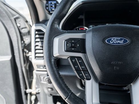 Used 2019 Ford F250 Lariat w/ Lariat Ultimate Package AWD/4WD image 32