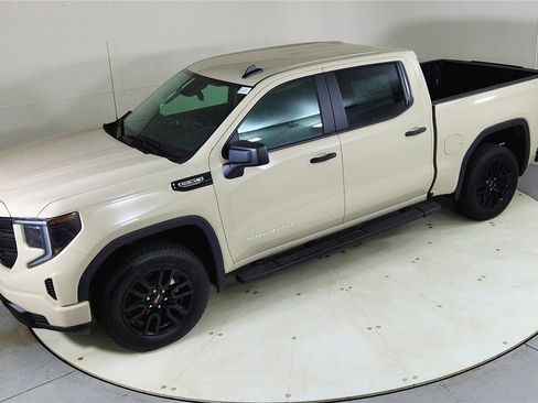 New 2026 GMC Sierra 1500 Pro w/ Graphite Edition image 18