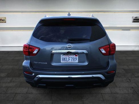 Used 2019 Nissan Pathfinder S image 6