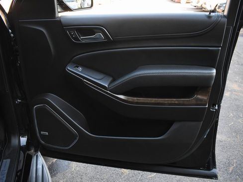 Used 2016 Chevrolet Tahoe LT w/ Luxury Package image 34