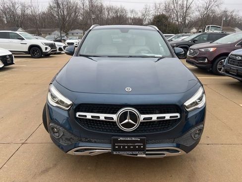 Used 2021 Mercedes-Benz GLA 250 4MATIC w/ Premium Package image 2