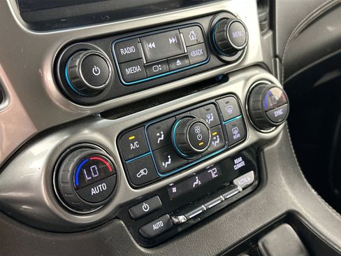 Used 2019 Chevrolet Suburban LS image 16