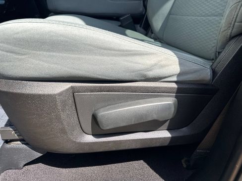 Used 2019 RAM 1500 Express w/ Express Value Package AWD/4WD image 15