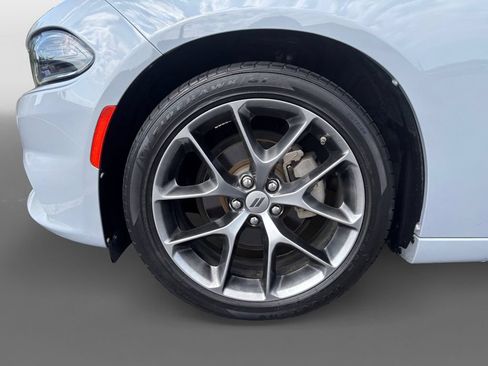 Used 2022 Dodge Charger SXT w/ Plus Group RWD image 15