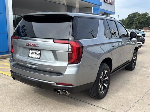 Used 2025 GMC Yukon AT4 w/ AT4 Premium Plus Package AWD/4WD image 3