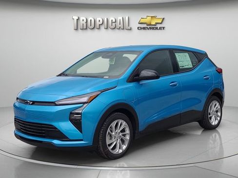 New 2027 Chevrolet Bolt LT FWD image 1