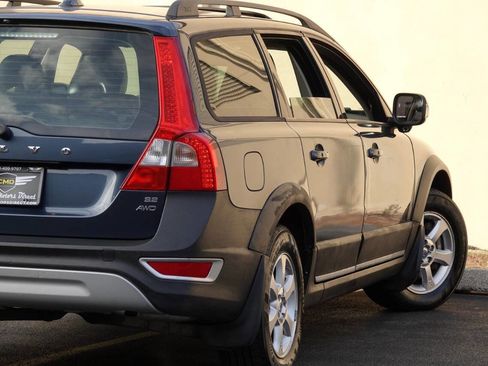 Used 2008 Volvo XC70 3.2 image 41