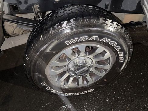 Used 2020 Ford F250 XL w/ STX Appearance Package image 11