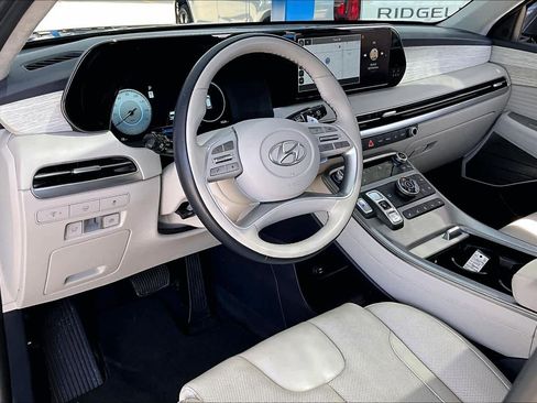Used 2025 Hyundai Palisade Calligraphy AWD/4WD image 17