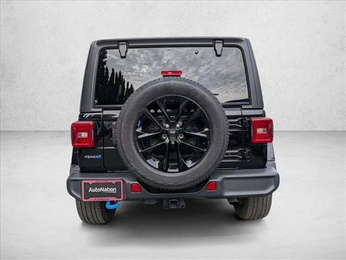 Used 2023 Jeep Wrangler Sahara w/ Cold Weather Group image 7