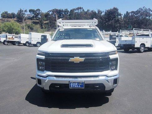 Used 2026 Chevrolet Silverado 3500 W/T w/ WT Convenience Package RWD image 3
