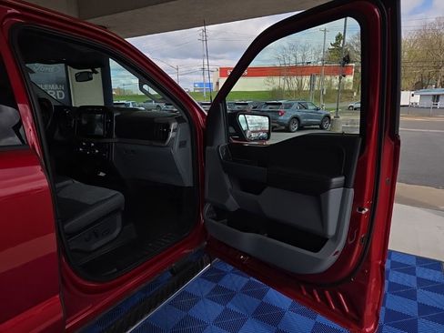 Used 2022 Ford F150 XLT w/ Equipment Group 302A High AWD/4WD image 38