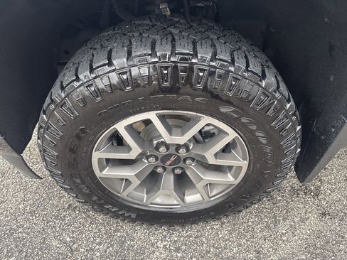 Used 2022 GMC Canyon AT4 w/ Driver Alert Package image 12