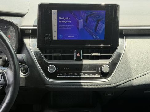 Used 2023 Toyota Corolla SE FWD image 17