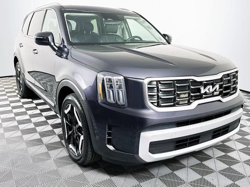 Used 2025 Kia Telluride S AWD/4WD image 30