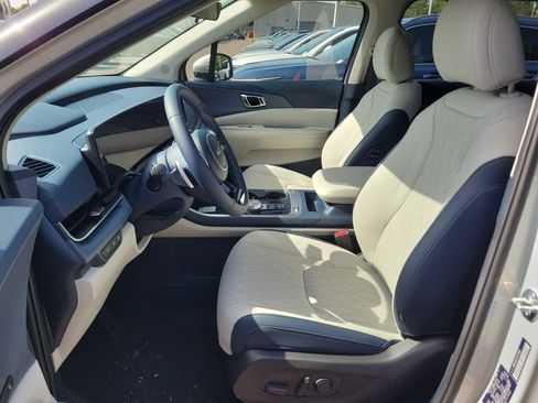 New 2026 Kia Carnival SX FWD image 23