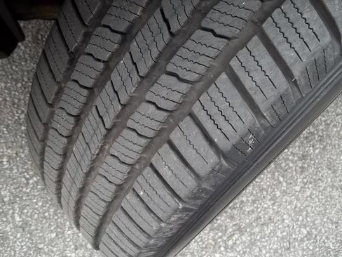 Used 2012 Toyota Highlander SE image 29