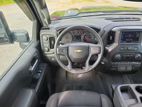 Used 2024 Chevrolet Silverado 2500 Custom w/ Custom Convenience Package AWD/4WD image 19