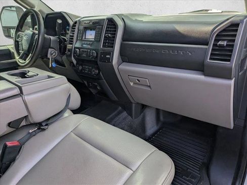 Used 2020 Ford F450 XL w/ Power Equipment Group image 21