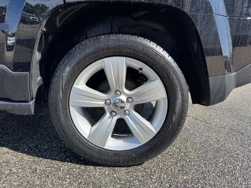 Used 2015 Jeep Patriot High Altitude FWD image 6