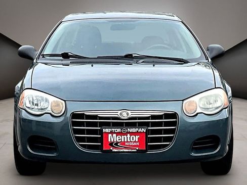 Used 2006 Chrysler Sebring Sedan FWD image 2