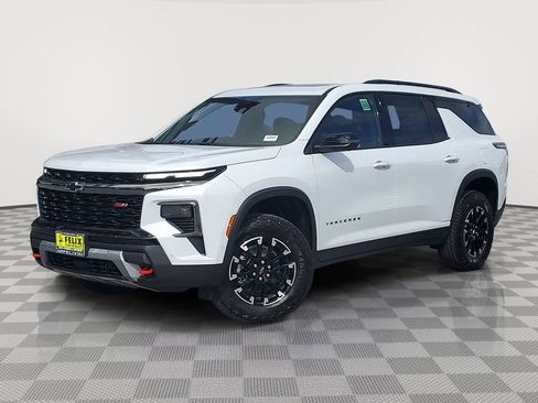 New 2026 Chevrolet Traverse Z71 w/ Enhanced Driving Package AWD/4WD image 2