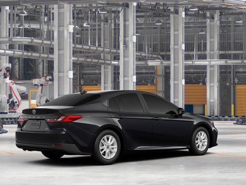 New 2026 Toyota Camry LE AWD/4WD image 10