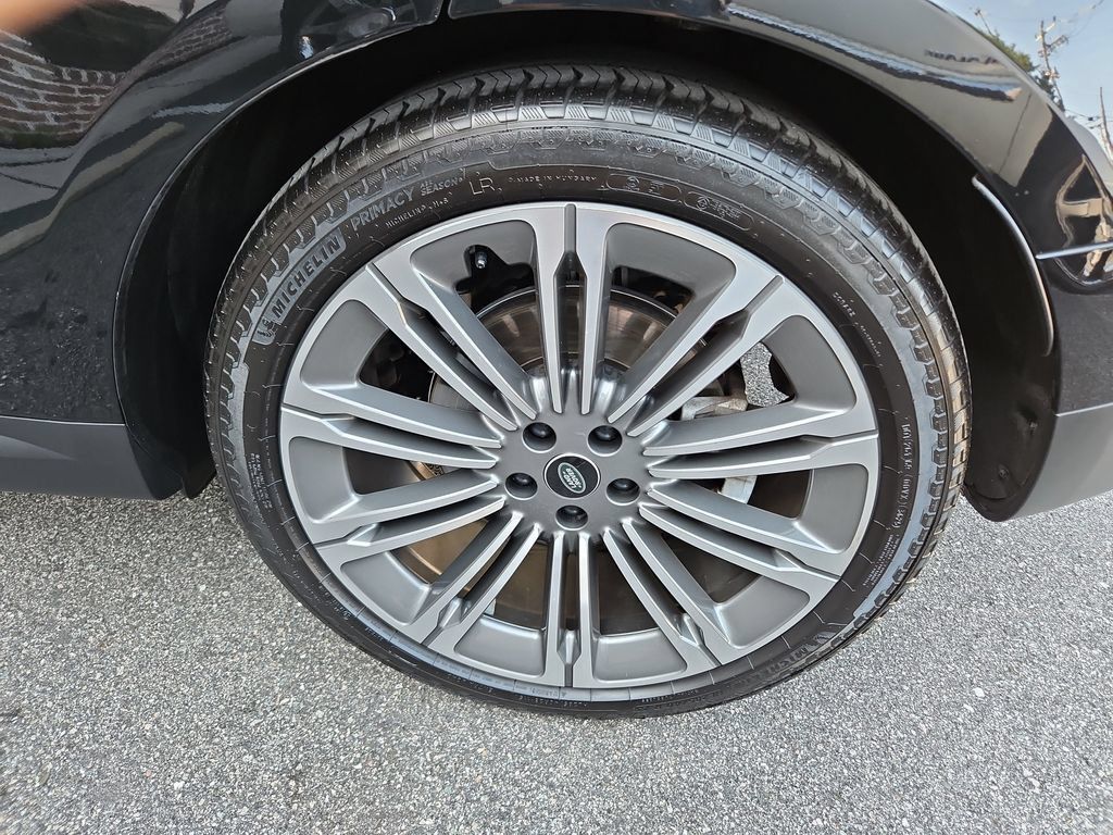 Used 2024 Land Rover Range Rover Sport SE AWD/4WD image 36