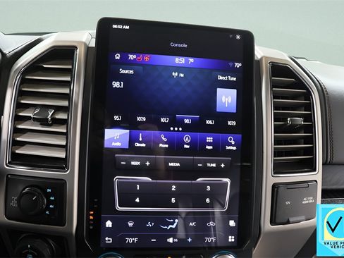 Used 2018 Ford F150 Platinum w/ Equipment Group 701A Luxury image 11