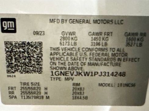 Used 2023 Chevrolet Traverse RS w/ LPO, Floor Liner Package AWD/4WD image 34