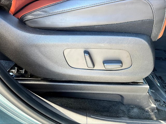 Certified 2023 Kia Carnival SX FWD image 37