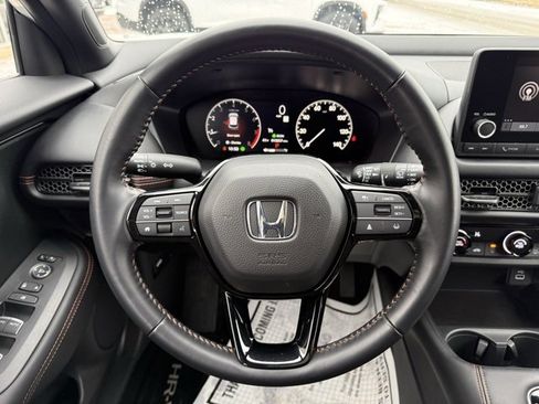 Used 2025 Honda HR-V Sport image 4