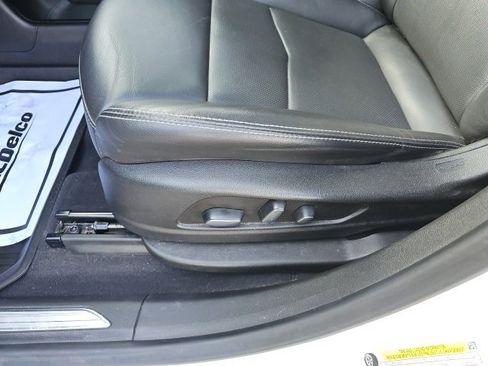 Used 2022 Cadillac XT5 Sportv image 37