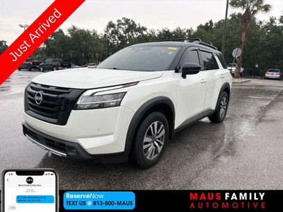 Used 2023 Nissan Pathfinder SL w/ Black Appearance Package