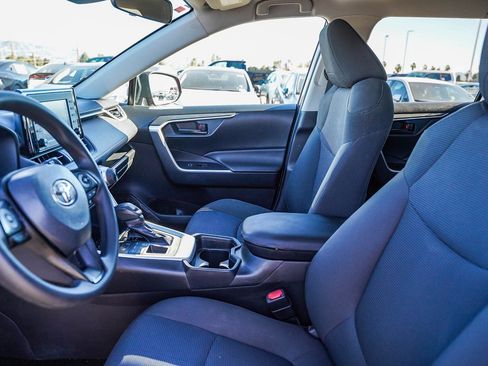 Certified 2020 Toyota RAV4 LE image 18