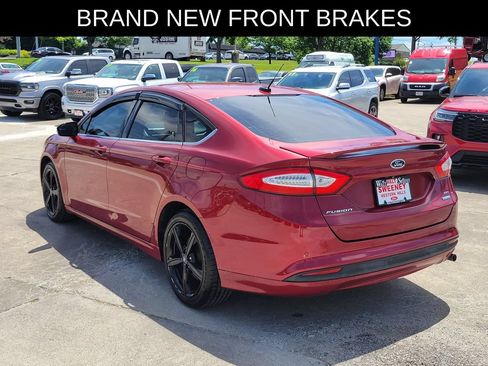 Used 2016 Ford Fusion SE FWD image 3