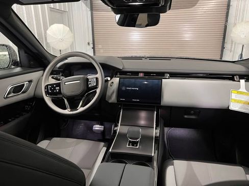 Used 2026 Land Rover Range Rover Velar Dynamic SE AWD/4WD image 17