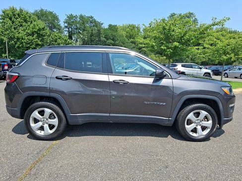 Used 2020 Jeep Compass Latitude w/ Popular Equipment Group AWD/4WD image 7