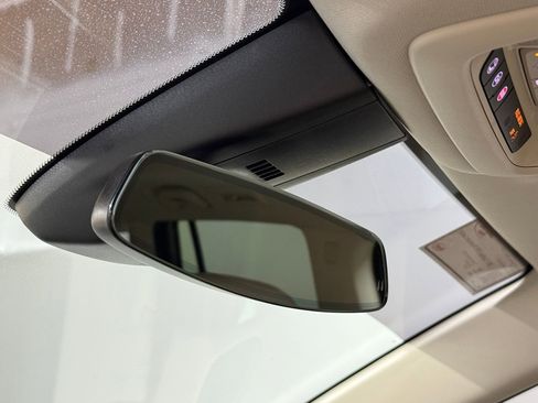 Used 2021 Cadillac XT6 Premium Luxury image 18