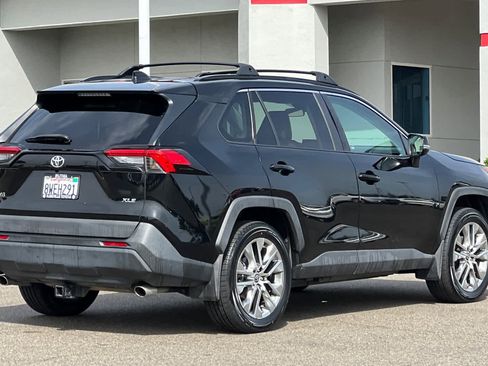 Certified 2021 Toyota RAV4 XLE Premium FWD image 2