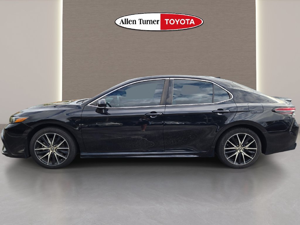 Used 2023 Toyota Camry SE w/ Convenience Package FWD image 10