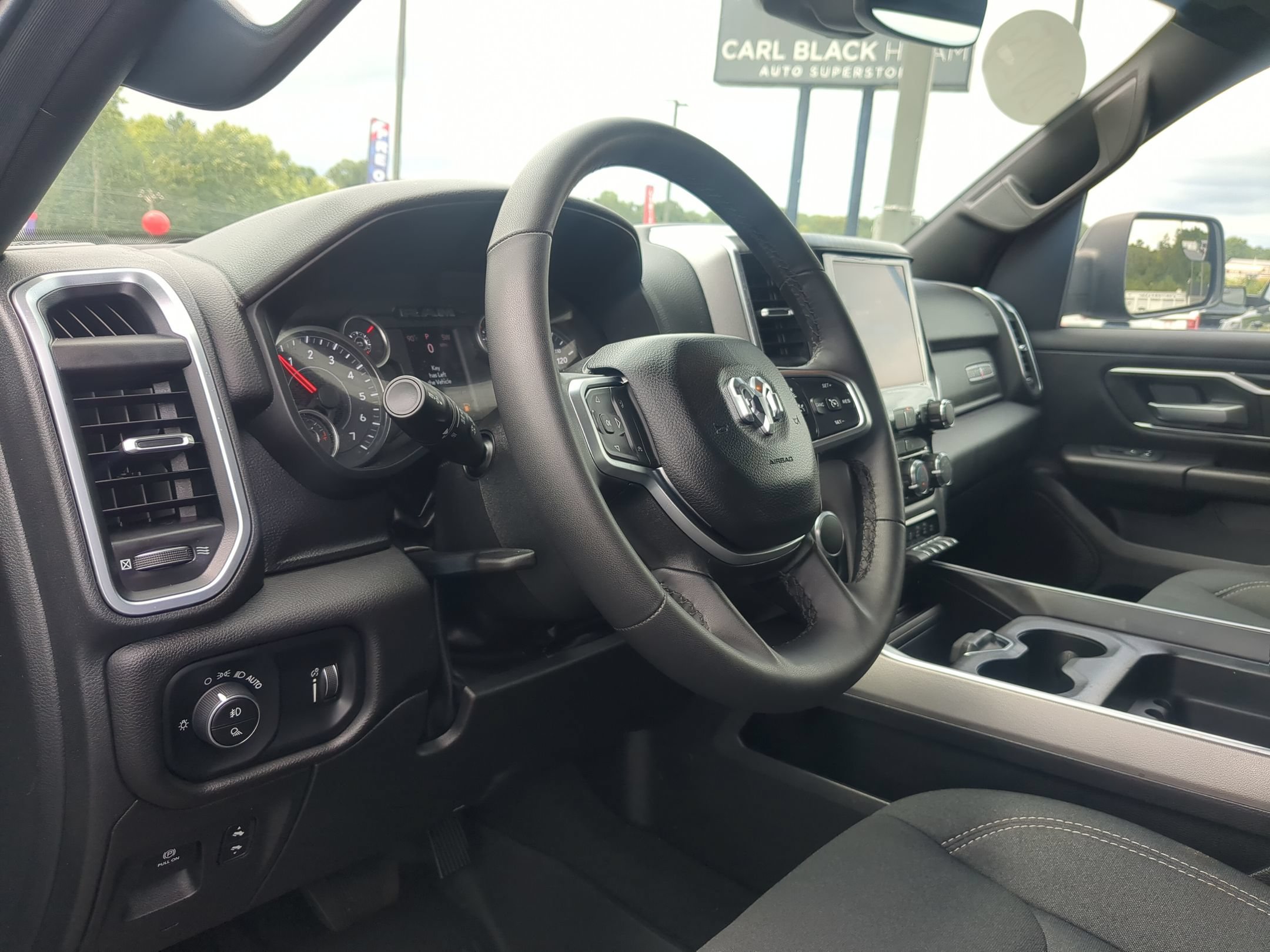 Used 2025 RAM 1500 Lone Star AWD/4WD image 13
