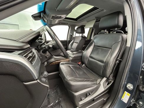 Used 2020 Chevrolet Suburban LT RWD image 10