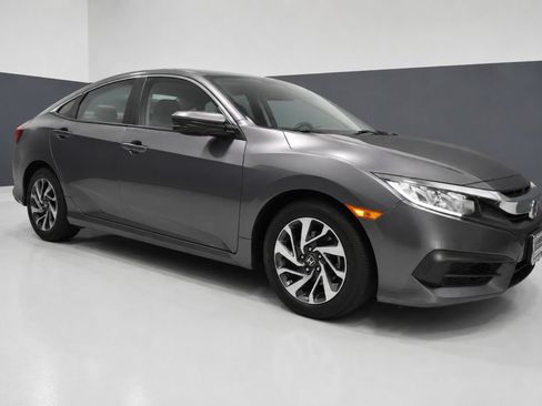 Used 2017 Honda Civic EX image 7