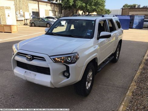 Used 2023 Toyota 4Runner SR5 AWD/4WD image 5
