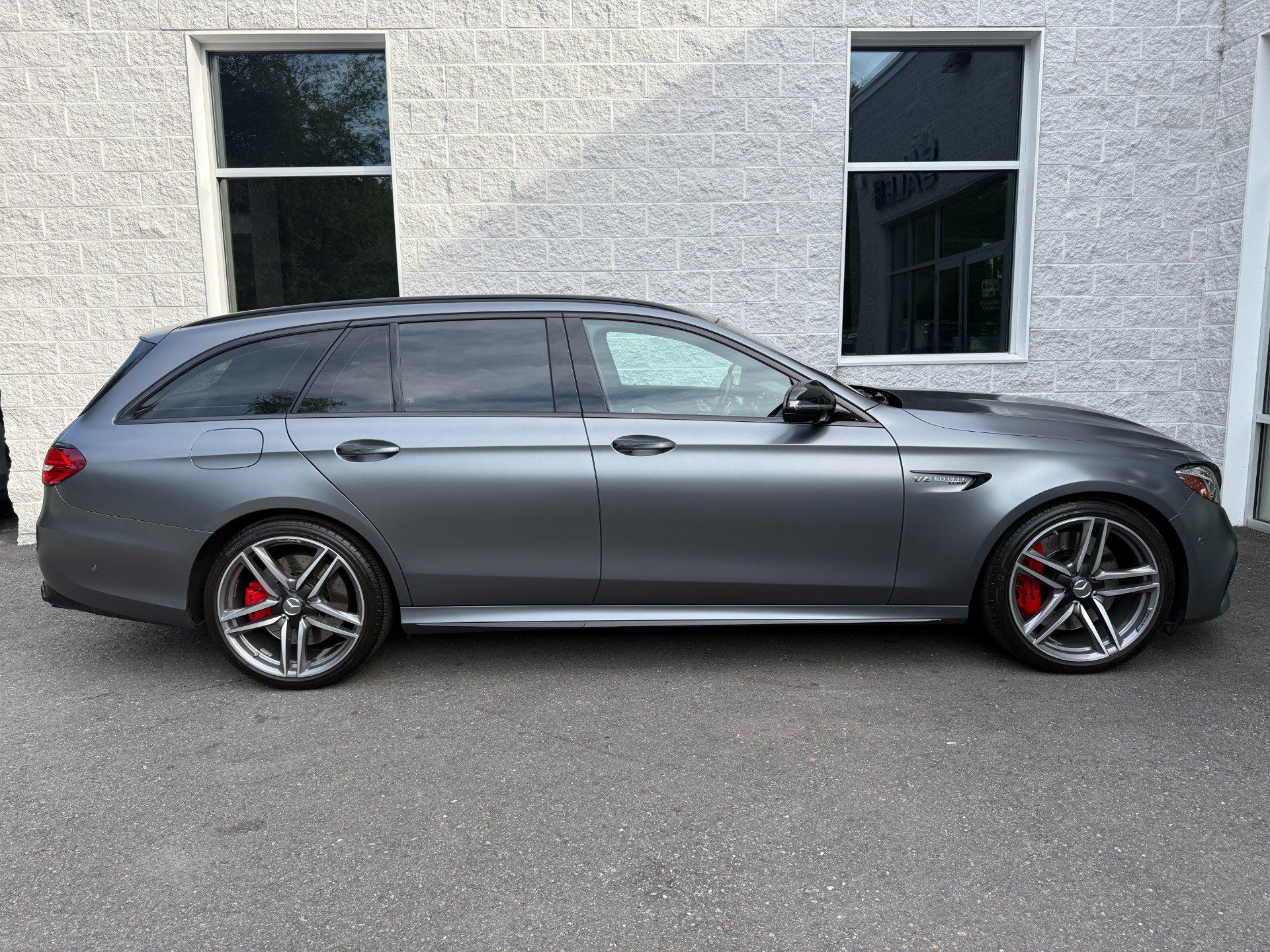 Used 2018 Mercedes-Benz E 63 AMG S image 26