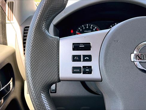 Used 2019 Nissan Frontier SV RWD image 18